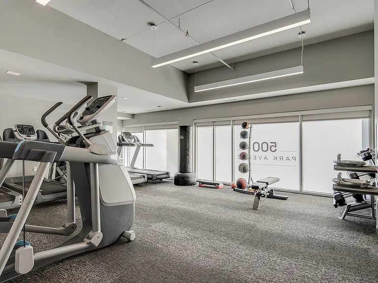 500 Park Avenue — Photo 14