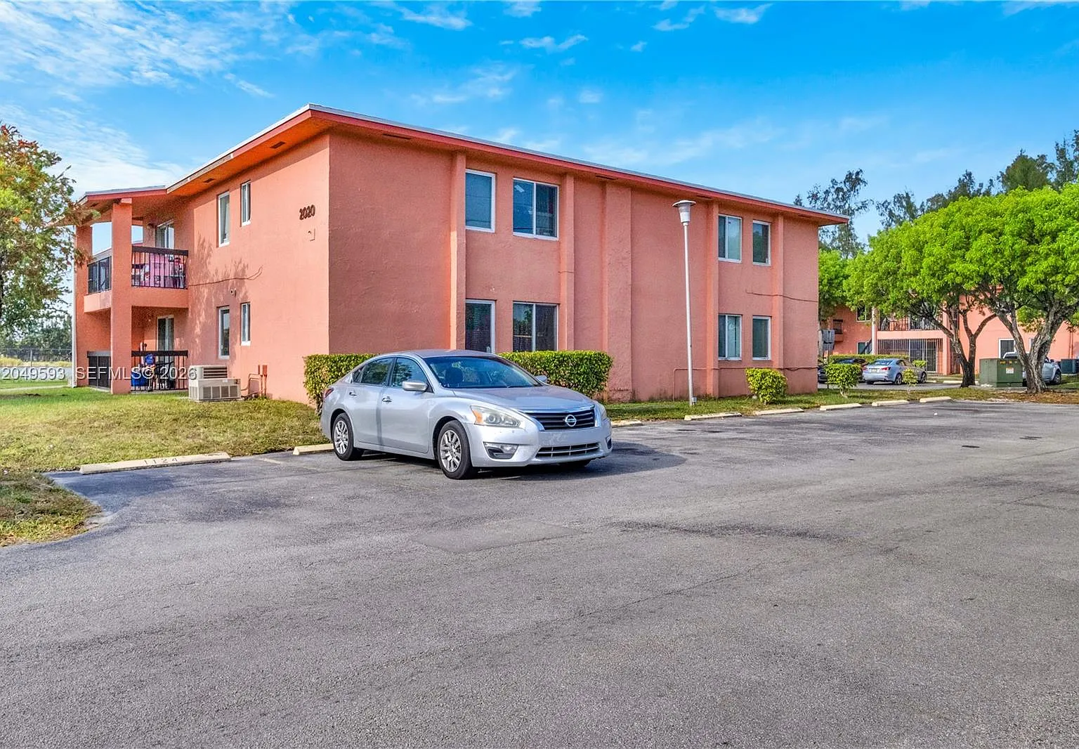 Lakeview Estates Condo — Photo 3