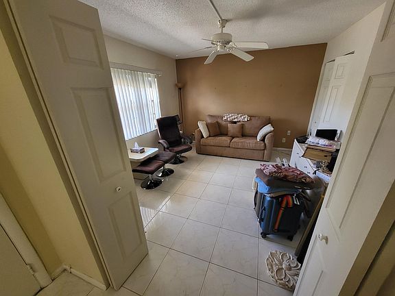 5th image of 5749 Phoenix Palm Court #C