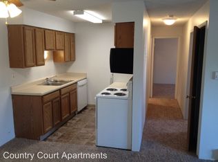 400 4th St APT 10, Waukee, IA 50263