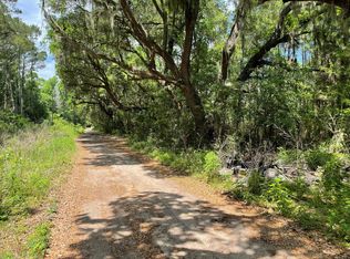 24 Pea Patch Rd, Saint Helena Island, SC 29920