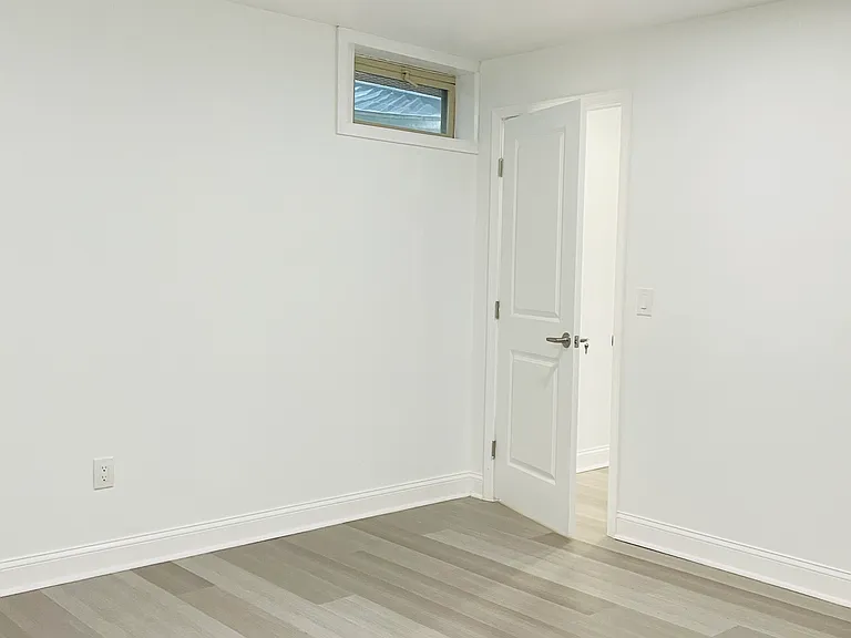 7520 Arundel Woods Dr #BASEMENT LEVEL — Photo 13