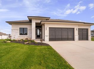 11263 S Gleason Rd, Olathe, KS 66061