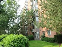 600 Talbot Street London — Photo 2