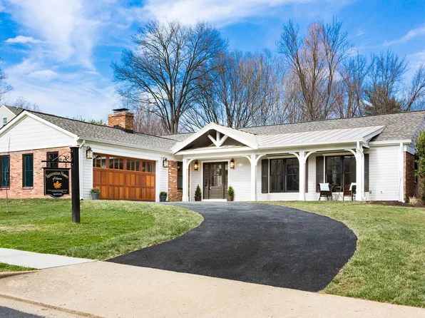 1044 Ware St SW, Vienna, VA 22180