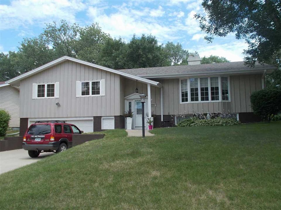 1st image of 3316 Viking Dr