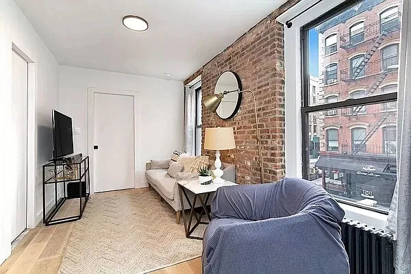 Rented by REAL New York | media 11