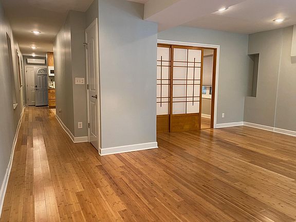 3rd image of 2645 N Sacramento Ave #G