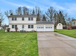 216 Squaw Creek Rd, Marshall, MI 49068