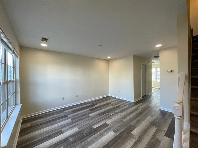 2822 Hanna Pl — Photo 2