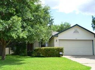 900 Honeysuckle Dr, Leander, TX 78641
