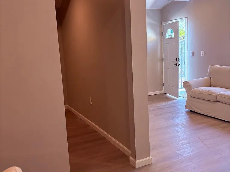 23401 Schoenborn St #9 — Photo 8