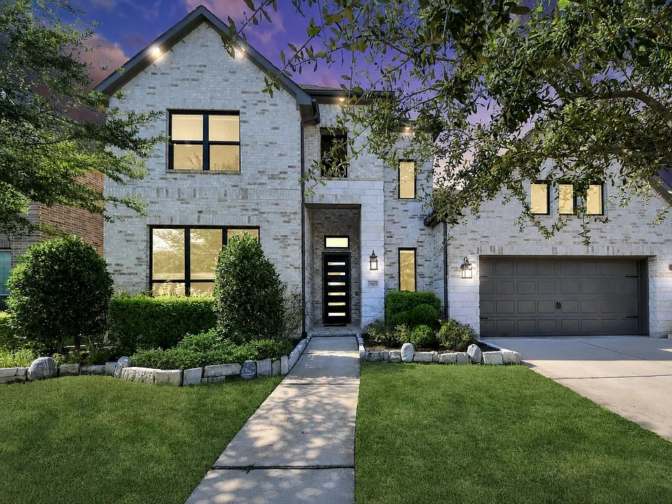 1423 Hackberry Heights Dr