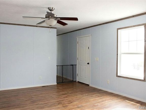 2nd image of 669 Lafferty Dr