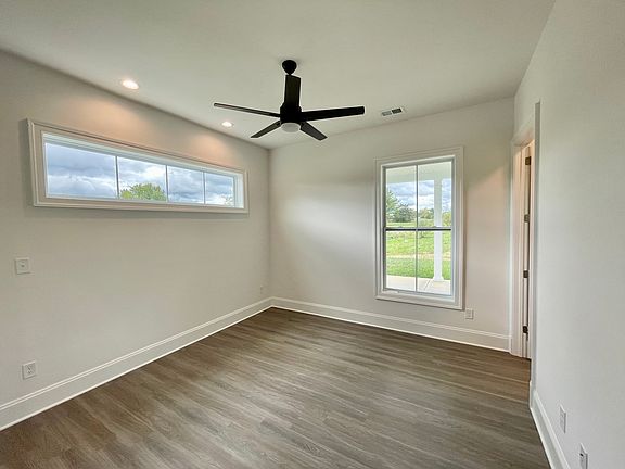 Signature Friemont 11