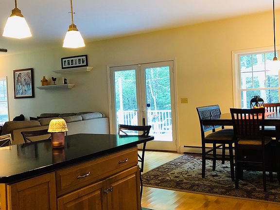Open Concept Kitchen/Dining