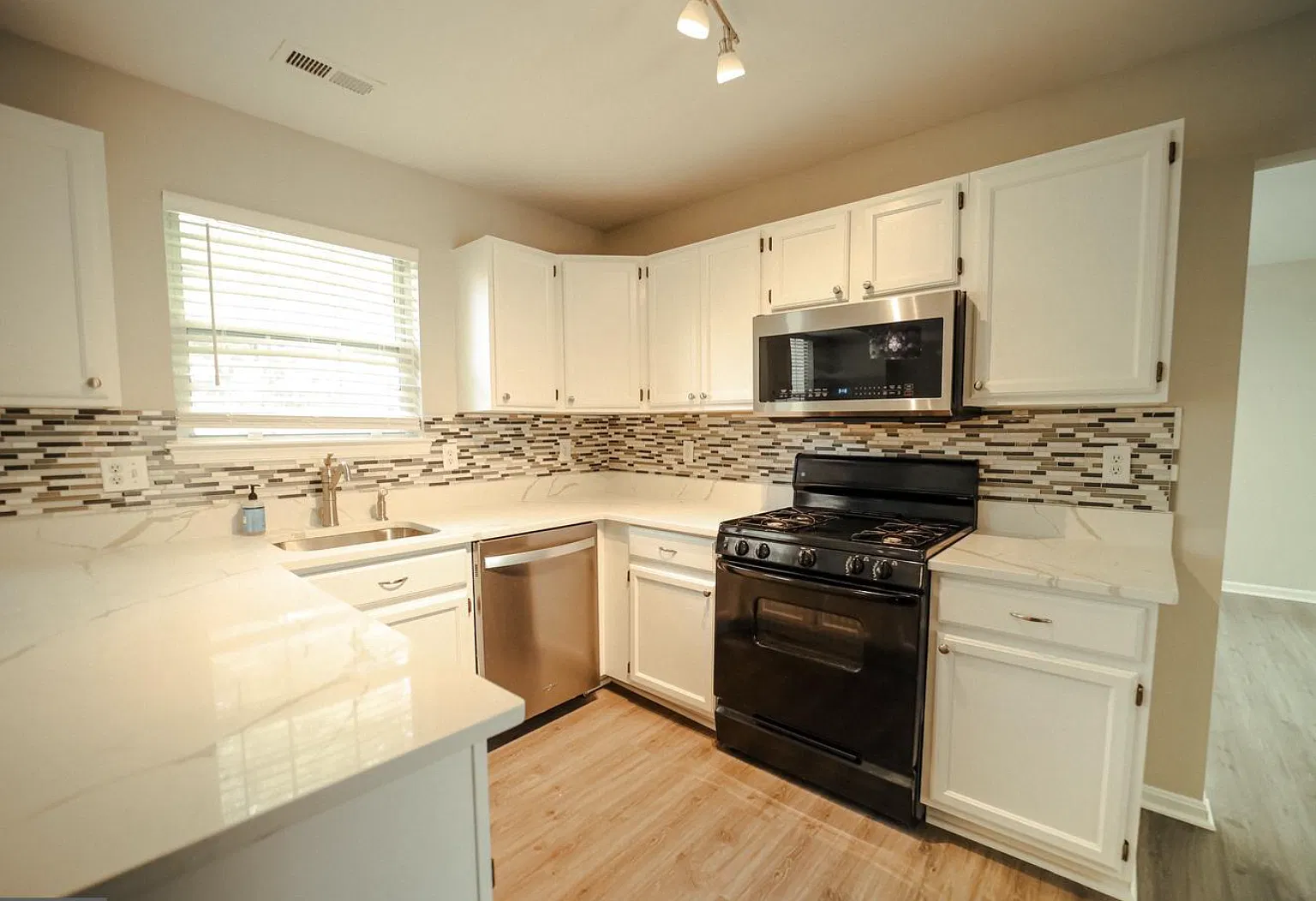 5702 Cambridge Drive - 1 — Photo 2