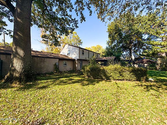 45th image of 1443 Eastgate Rd