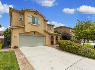 3855 Lake Circle Dr, Fallbrook, CA 92028