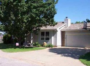 2731 S Glacier Ct, Wichita, KS 67215
