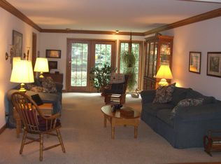 206 Forsythe Ln, Dekalb, IL 60115