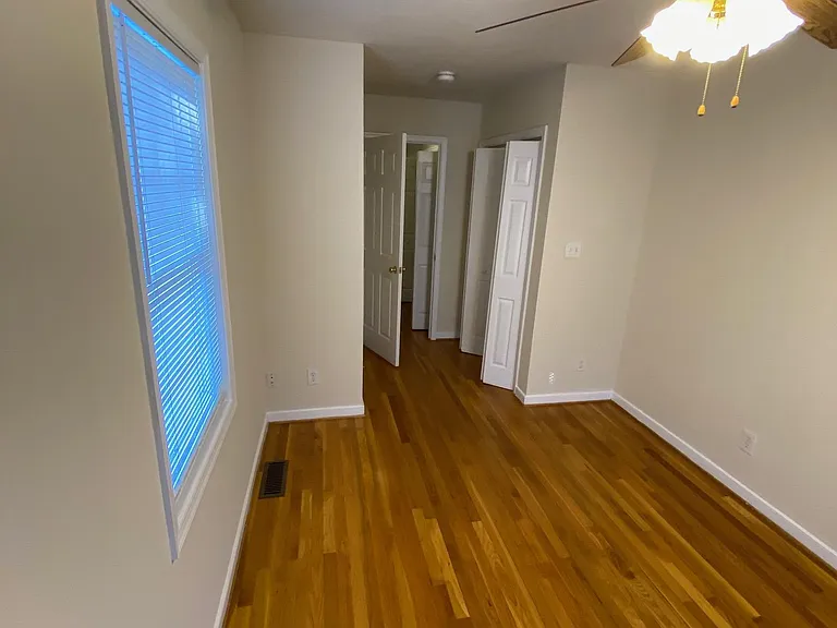 1514 W Cary St — Photo 23