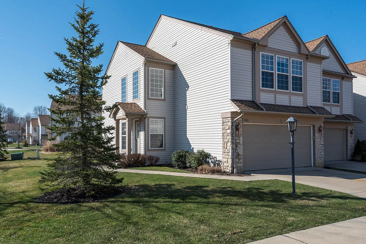 1526 Linton Ln photo 1