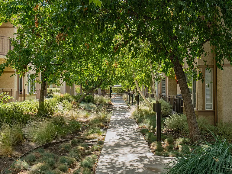 Valley Oaks Village — Photo 54