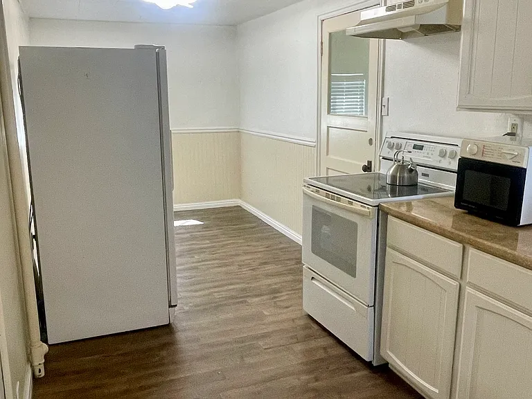302 W 500 S — Photo 19