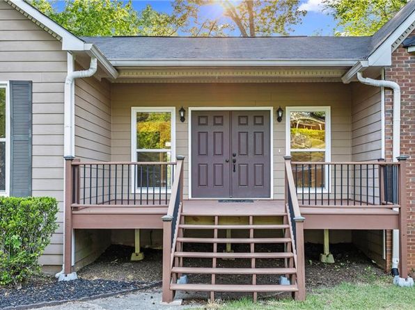 4805 Forest Way Ct NE, Marietta, GA 30066