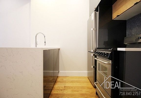 4th image of 330 Stuyvesant Ave #1