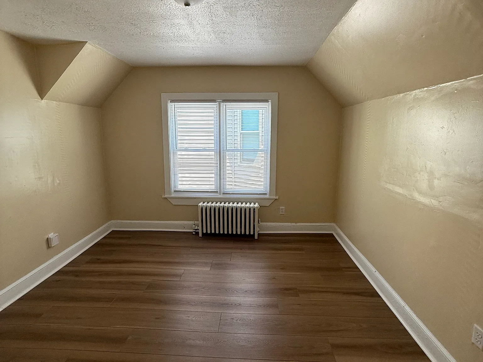 2 bed, $1,450 — Photo 4
