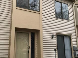 9947 Ridgeline Dr, Montgomery Village, MD 20886