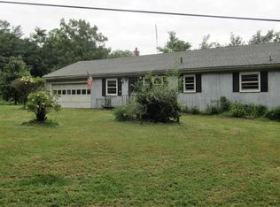 6200 E Holler Rd, Ipava, IL 61441