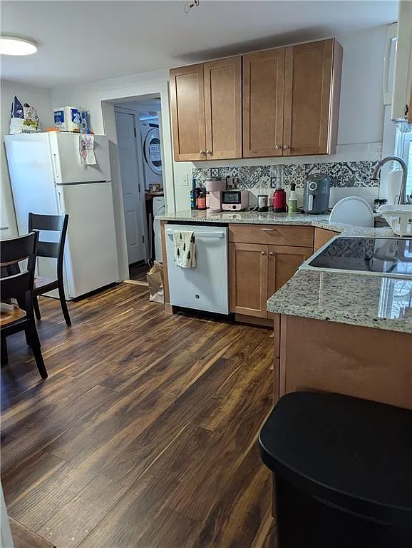 5 bed, 1520 sqft, $4,750 — Photo 4