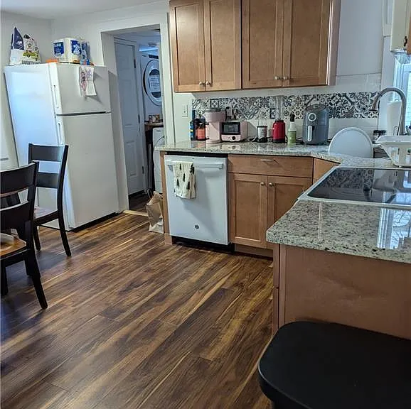 37 Ann St #2 — Photo 4