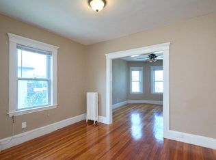 447 Ashmont St FLOOR 3, Dorchester, MA 02122