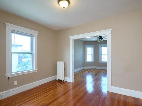 447 Ashmont St #2, Dorchester, MA 02122