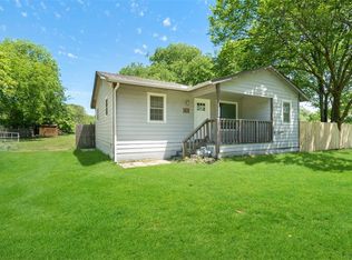 408 W McKinney St, Pilot Point, TX 76258