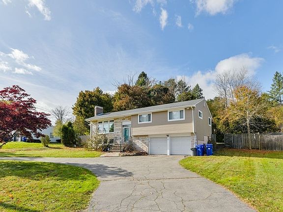 3rd image of 481 Blue Hill Ave