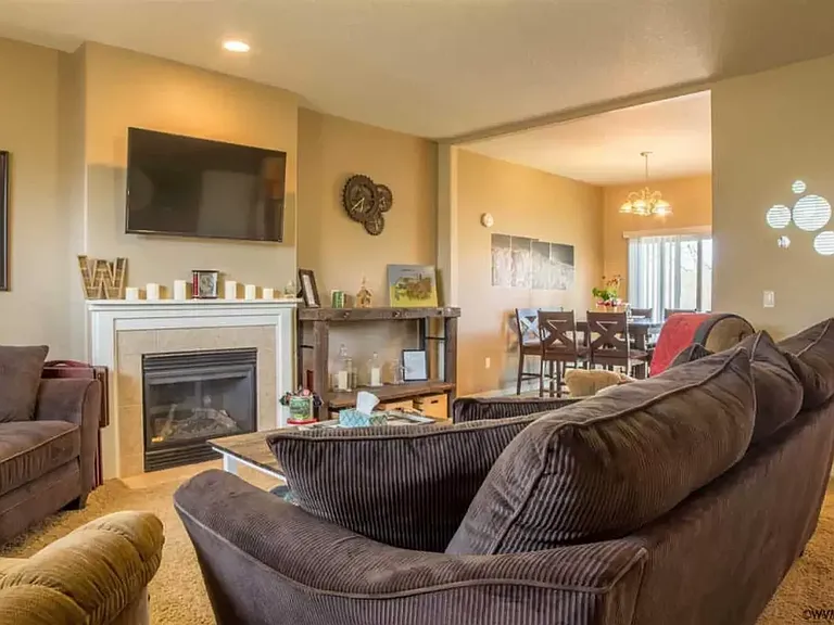 4823 SW Roseberry St — Photo 9