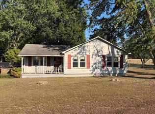 18320 Thompson Rd, Athens, AL 35611
