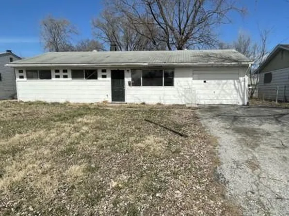 1725 Parklane Dr, Cahokia, IL 62206