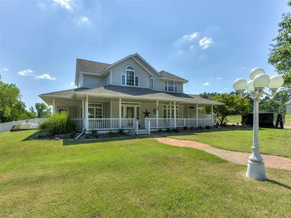 14242 Forest Ln, Choctaw, OK 73020