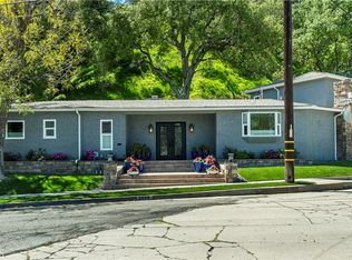 2999 Country Club Dr, Glendale, CA 91208