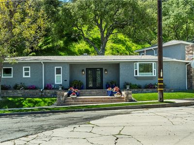 2999 Country Club Dr, Glendale, CA, 91208