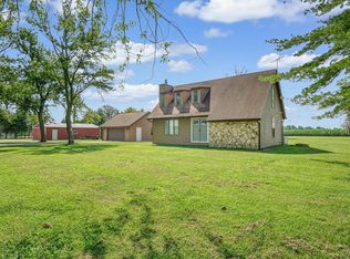 10024 Karch Rd, Mascoutah, IL 62258