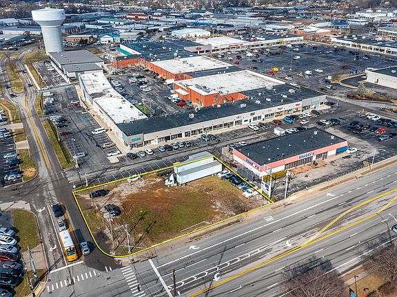 3rd image of 1209 Winchester Rd