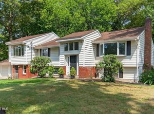 1565 Crescent Rd, Clifton Park, NY 12065