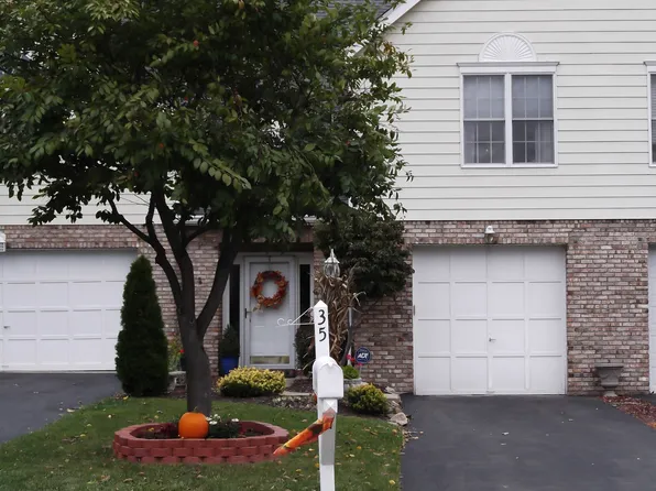 35 Pond Ct N, Bridgeville, PA 15017
